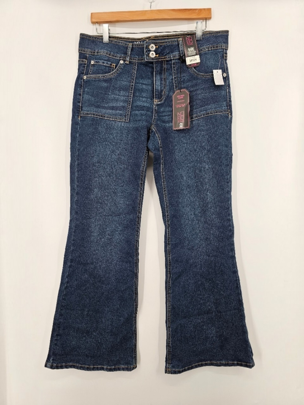 No Boundaries Juniors Size 15 Low Rise Flare Jeans NWT Y2K Patch Pocket